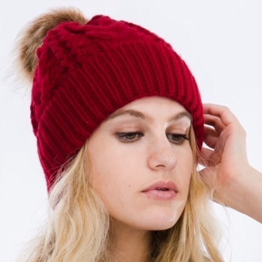 3 colors! Pom Pom Hat. - Picture 2 of 3